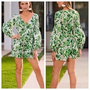 Boston Proper Romper Tropical print size 8